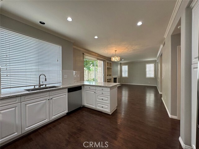 Building Photo - 12960 MacKenzie Dr