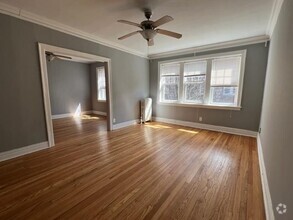 Building Photo - 1 bedroom in Chicago IL 60660