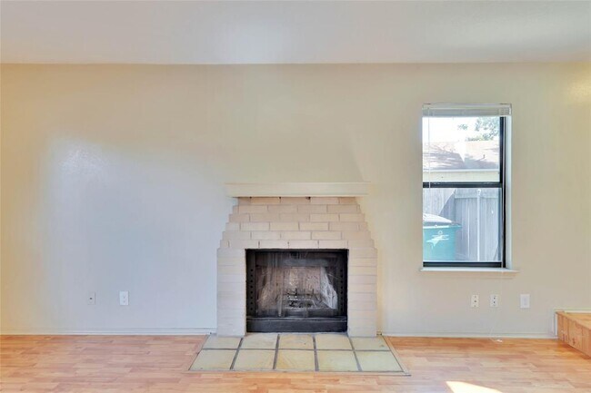 Building Photo - 8806 Springmail Cir