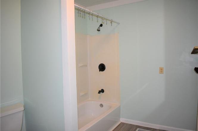 Building Photo - 407 Old Seneca Rd