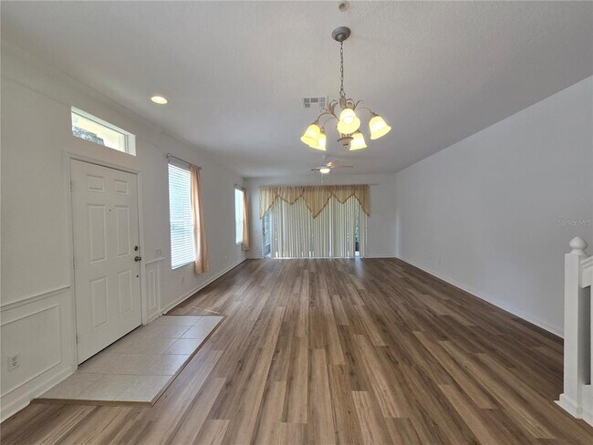 Building Photo - 3542 Shallot Dr