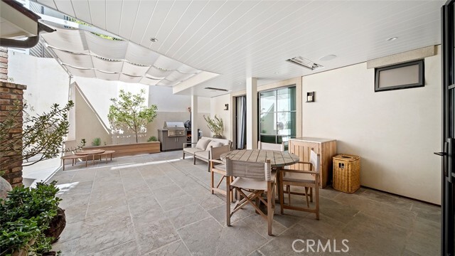 Building Photo - 27 Emerald Bay