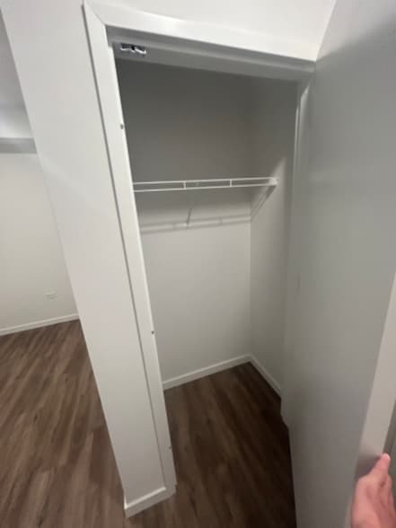 Building Photo - 1100 W Randolph St