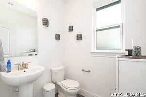 Building Photo - 25302 Donahue Dr