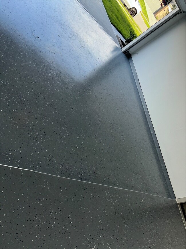 Building Photo - 7918 Brumly Ln