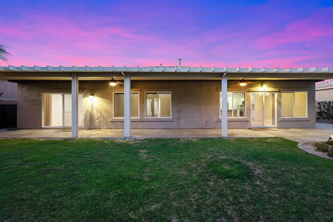 Building Photo - 1197 Oro Ridge