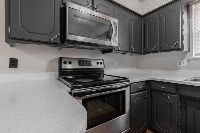 Building Photo - 3 Bed 2 Bath in Norman