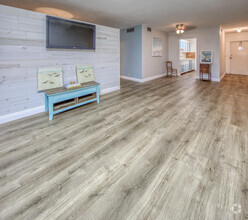 Building Photo - 1 S Lakeside Dr