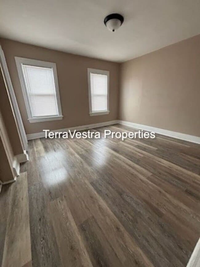 Building Photo - Single Family in Gloucester City! Eligible for $500 Security Deposit.