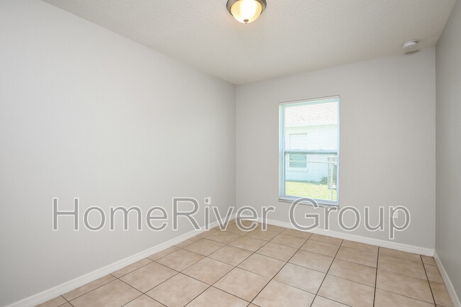 Building Photo - 310 Dundee Dr