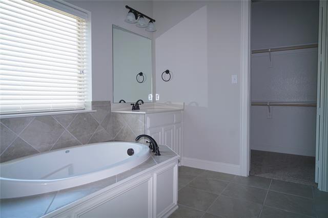 Building Photo - 1109 Autumn Trl