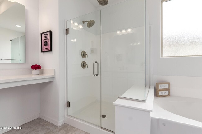 Building Photo - 18453 W Elwood St