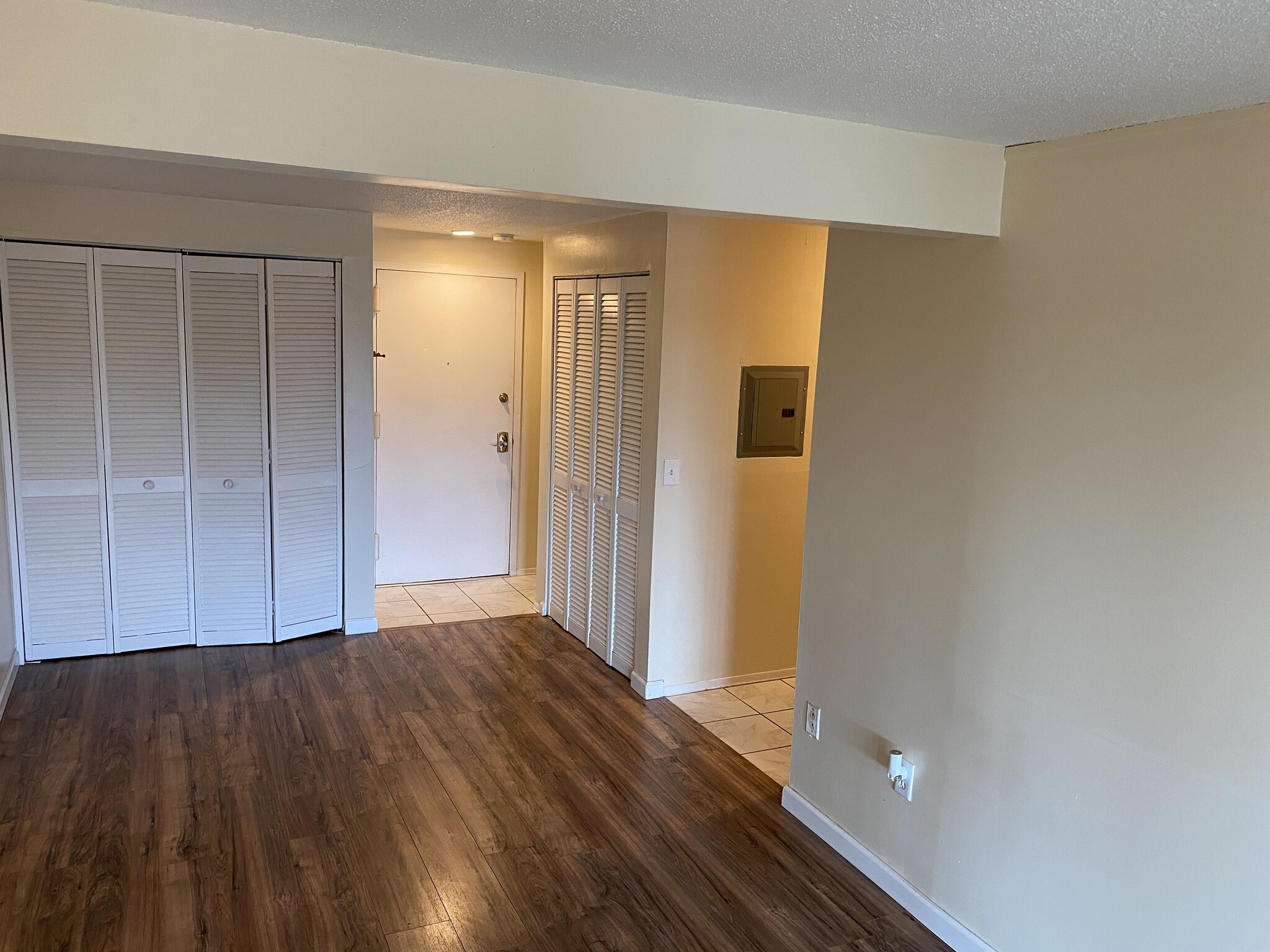 Building Photo - 5 Nabby Rd