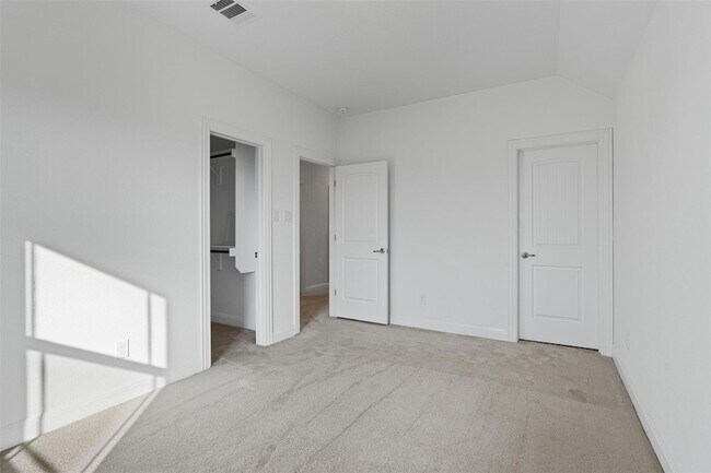 Building Photo - 2328 Lucky Ln