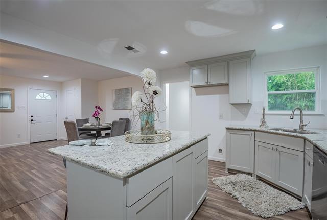 Building Photo - 7017 Briley Dr