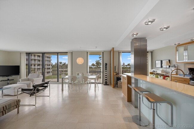 Building Photo - 3360 S Ocean Blvd