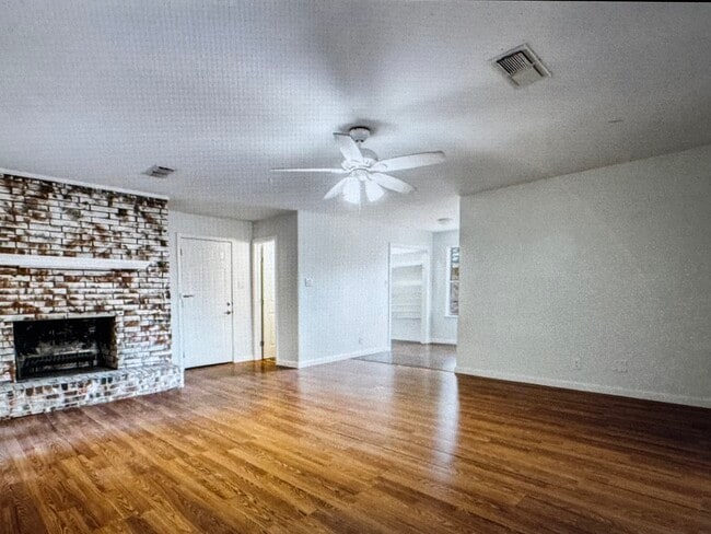 Building Photo - 2110 Quail Run