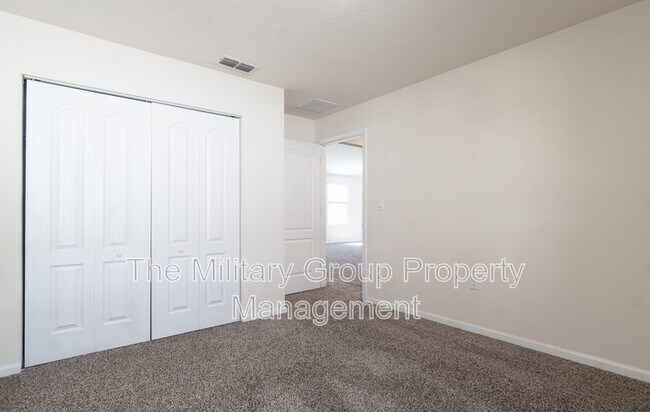 Building Photo - 15668 Strawberry Roan Ct