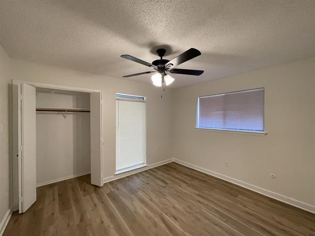 Building Photo - 3502 Hialeah Dr