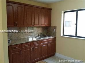 Building Photo - 2735 W 62nd St