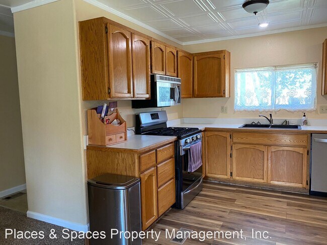 Building Photo - 4 br, 2 bath House - 6314 Disa Lane