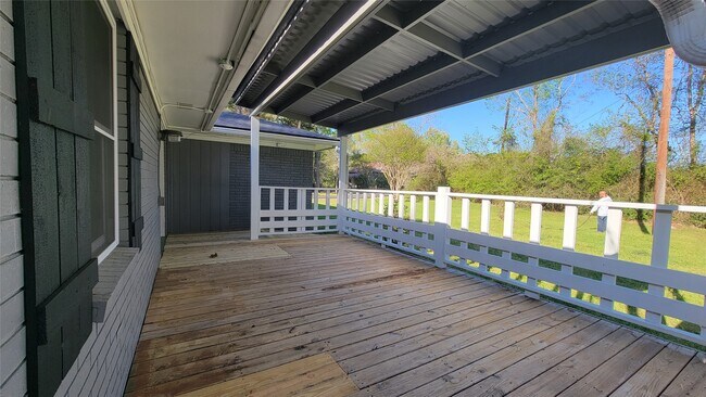 Building Photo - 2200 Joe Rushing Ln