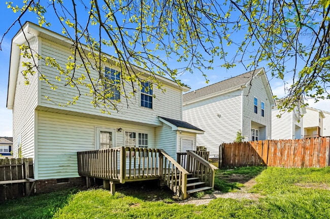 Building Photo - Beautiful 2 Story Home In Raleigh!