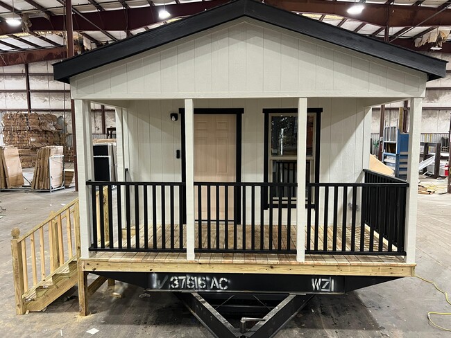 Building Photo - 3556 Old 51 Rd