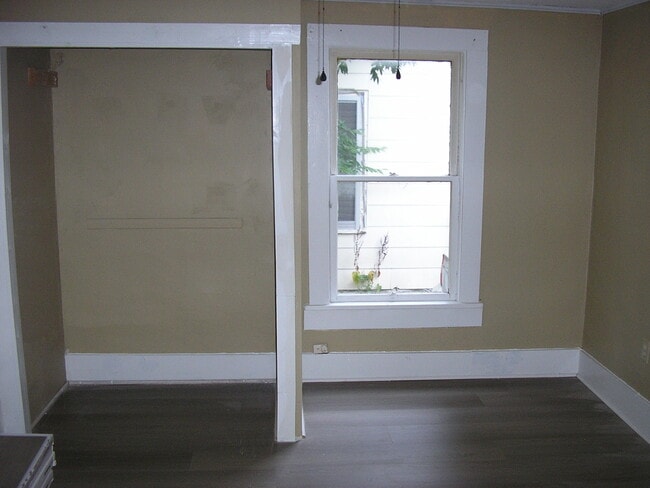Building Photo - 1421 Stubbins St