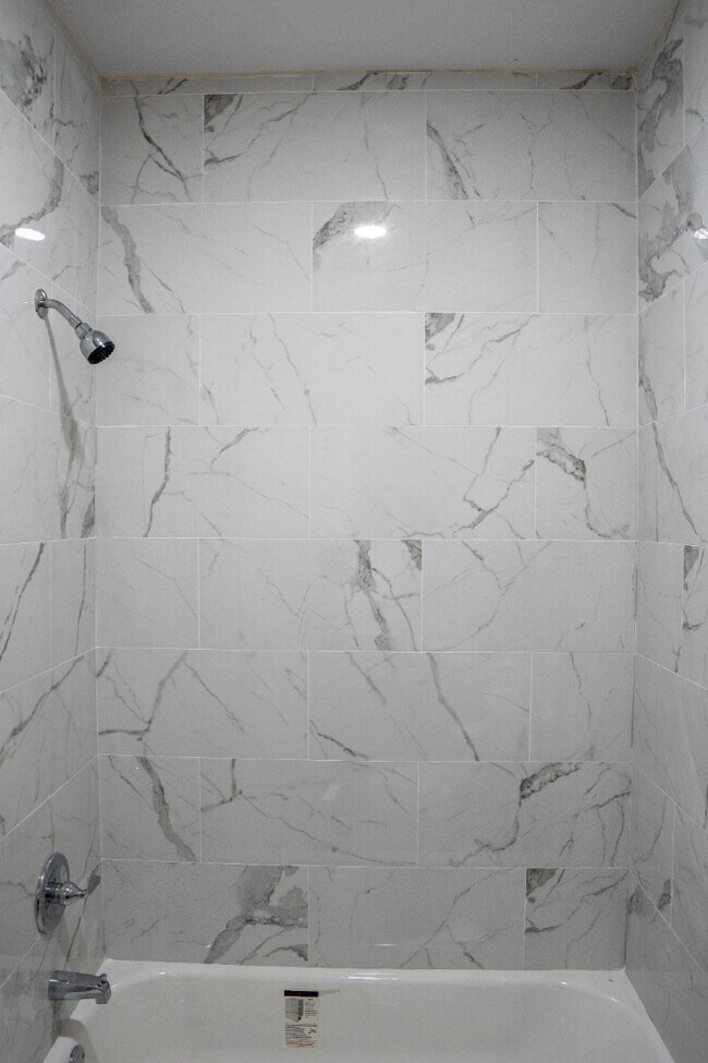 Building Photo - 129 W Church St