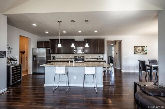 Building Photo - Clean and Spacious Home for Rent