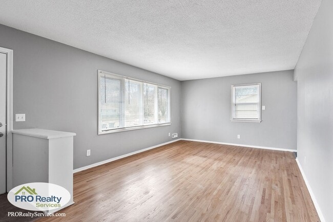 Building Photo - 431 Egret Blvd NW