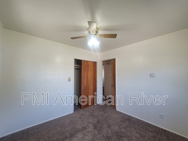 Building Photo - 625 Elizabeth St