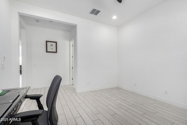 Building Photo - 12637 W Cassia Trail