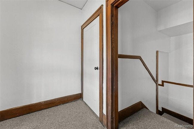 Building Photo - 1157 Virginia Park St