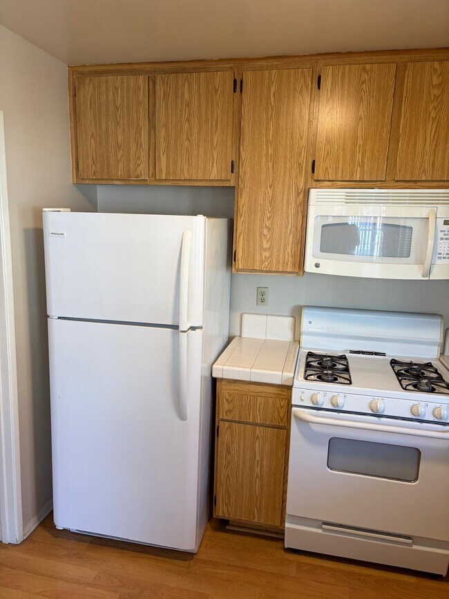 Building Photo - 1137 Mission Verde Dr