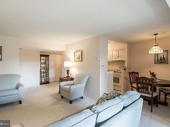 Building Photo - 3 Windblown Ct