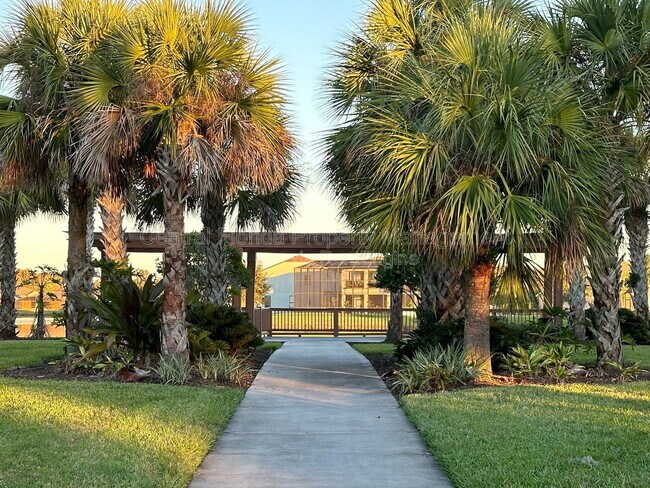 Building Photo - 3008 Boat Lift Road