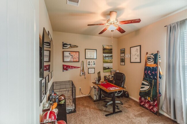 Building Photo - 23426 Tirino Shores Dr