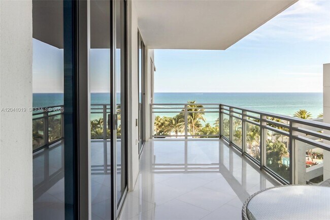 Building Photo - 3535 S Ocean Dr