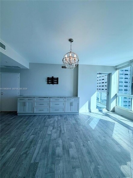 Building Photo - 300 S Biscayne Blvd