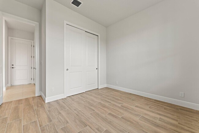 Building Photo - 12622 Nautilus Cir