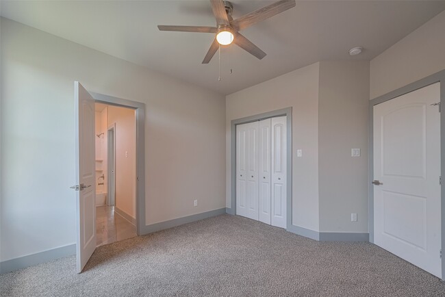 Building Photo - 2414 Sam Wilson St