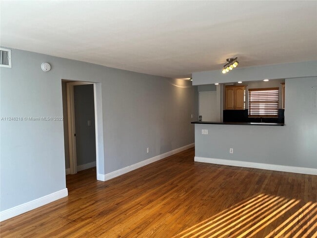 Building Photo - 1610 Lenox Ave