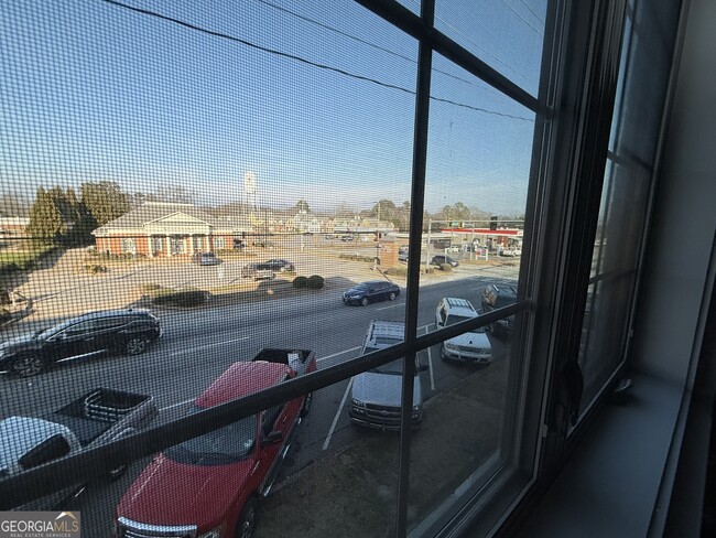 Building Photo - 95 W Franklin St