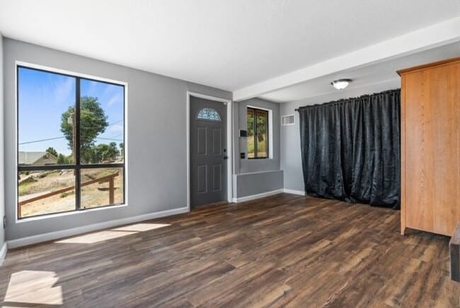 Building Photo - 26120 Deertrail Dr