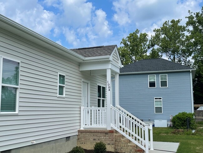 Primary Photo - 108 Magruder Ave