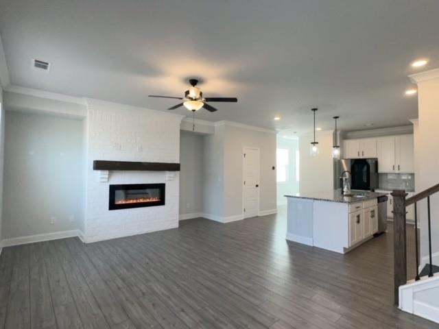 Building Photo - 4651 Cypress Pk Dr
