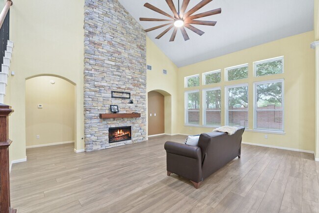 Building Photo - 23030 N Warmstone Way
