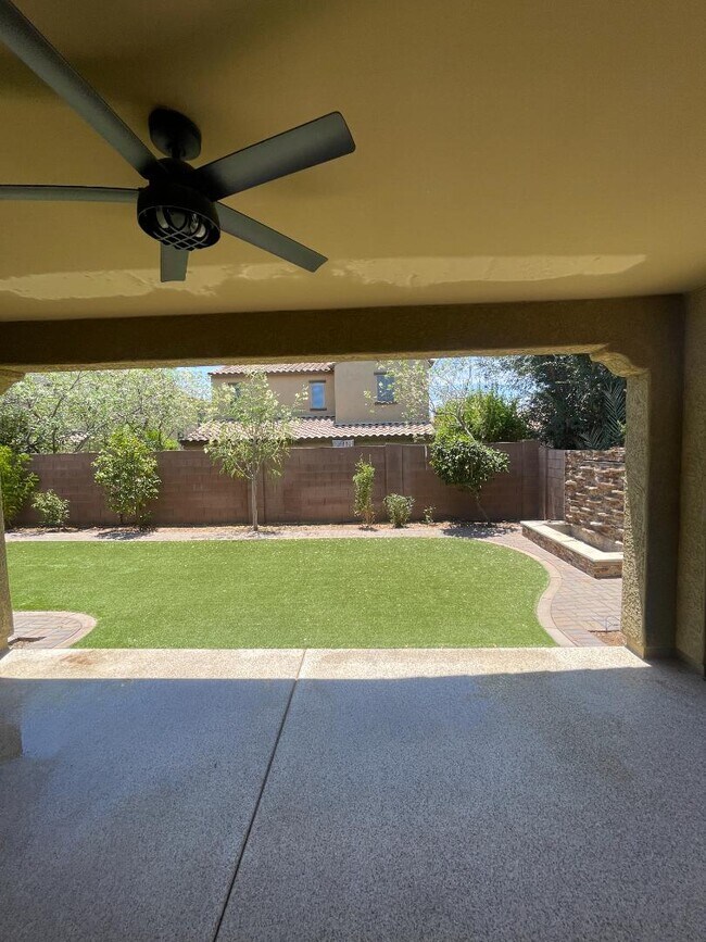 Building Photo - 4425 E Muriel Dr
